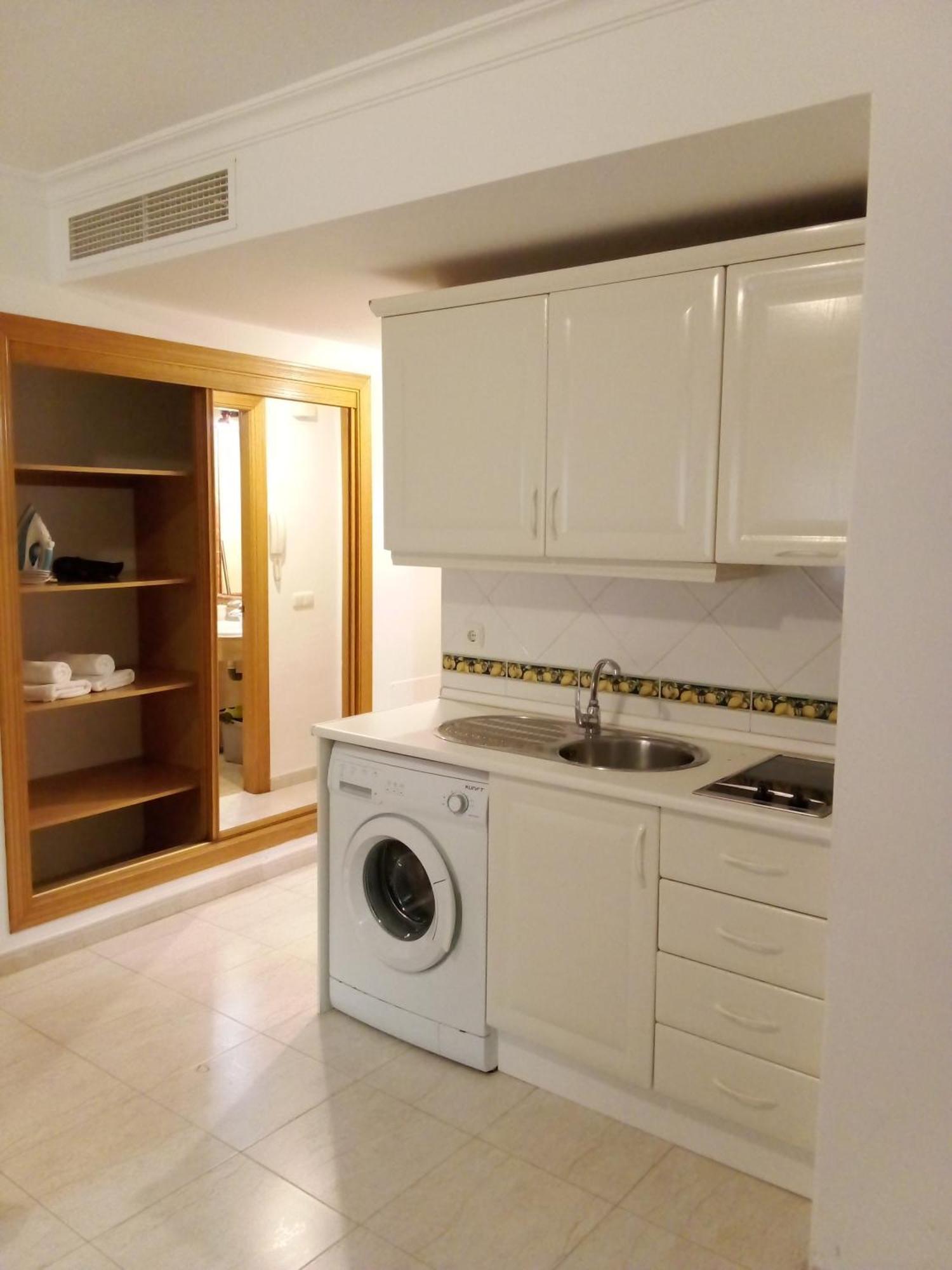 Coqueto Estudio En Calle Vela بينالماذينا المظهر الخارجي الصورة